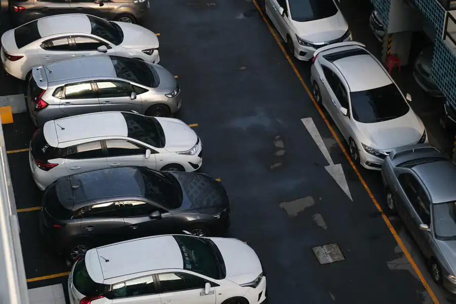 Quelles sont les normes pour les places de parking ?